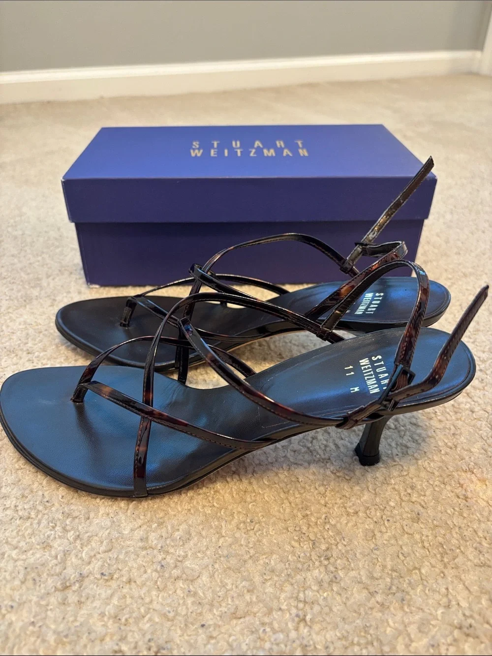 Stuart Weitzman add versatile contrast